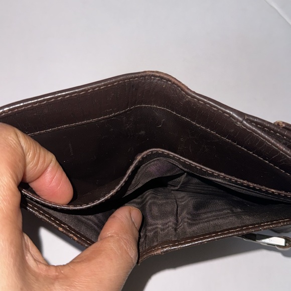 Vintage Gucci wallet - Picture 6 of 16